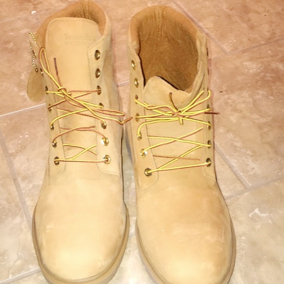 • 2 pairs of Jordans & 1 pair of Timberlands male - Picture 6 of 8